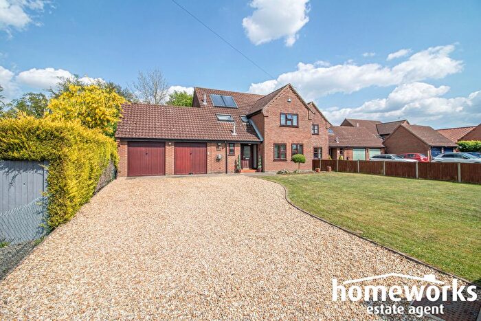 4 Bedroom Detached House For Sale In Shipdham Lane, Scarning, Dereham, NR19