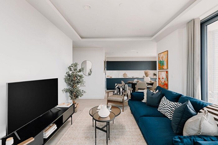 2 Bedroom Flat To Rent In Boulevard Place, Hove, BN3