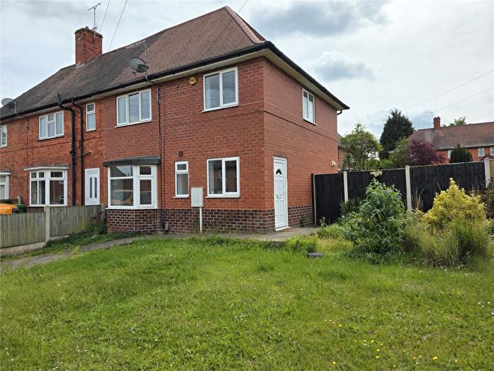 4 Bedroom Semi Detached House To Rent In Tilbury Rise, Nottingham, NG8