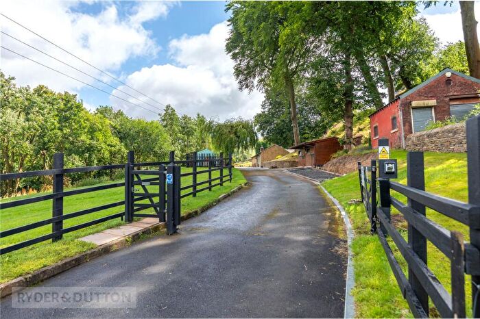 3 Bedroom Detached House For Sale In Highfield Road, Rawtenstall, Rossendale, BB4