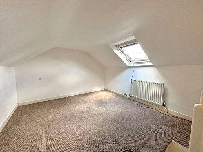 3 Bedroom Terraced House For Sale In Vernon Terrace, Northampton, Northamptonshire, NN1