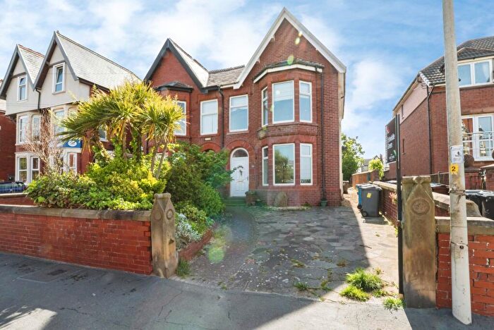 5 Bedroom Semi-Detached House For Sale In Derbe Road, Lytham St. Annes, Lancashire, FY8