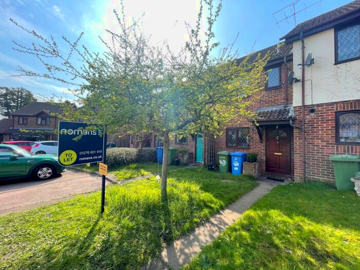 2 Bedroom Terraced House To Rent In Wantage Road, Sandhurst, GU47