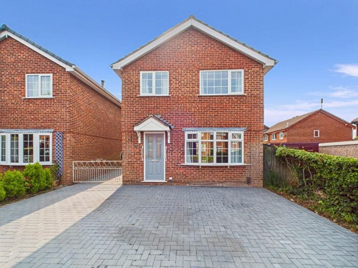 3 Bedroom Detached House To Rent In Denver Road, Mickleover, Derby, DE3