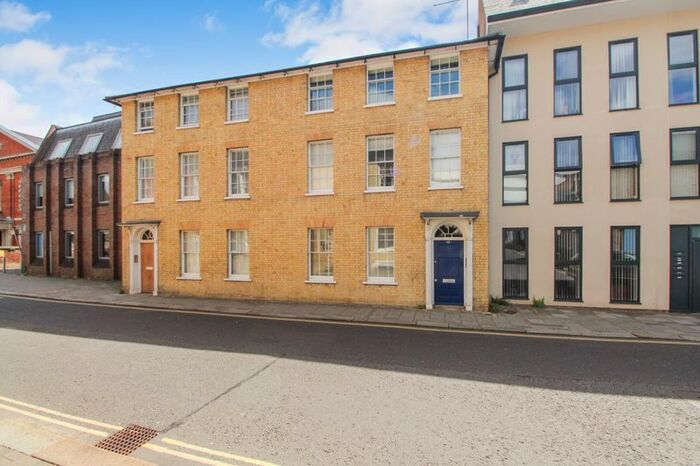 1 Bedroom Flat To Rent In Mill Street, Bedford, MK40