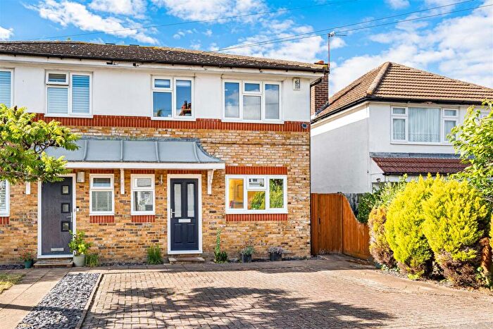 3 Bedroom Semi Detached House For Sale In Hilldale Road, Cheam, Sutton, SM1