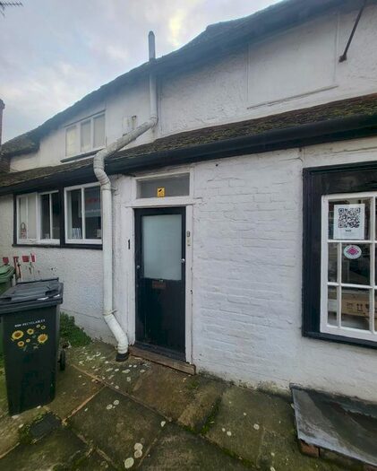 1 Bedroom Flat To Rent In Cornmarket, Thame, OX9