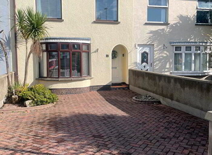 3 Bedroom Mid Terraced House For Sale In Seaview Avenue, Kilkeel, BT34