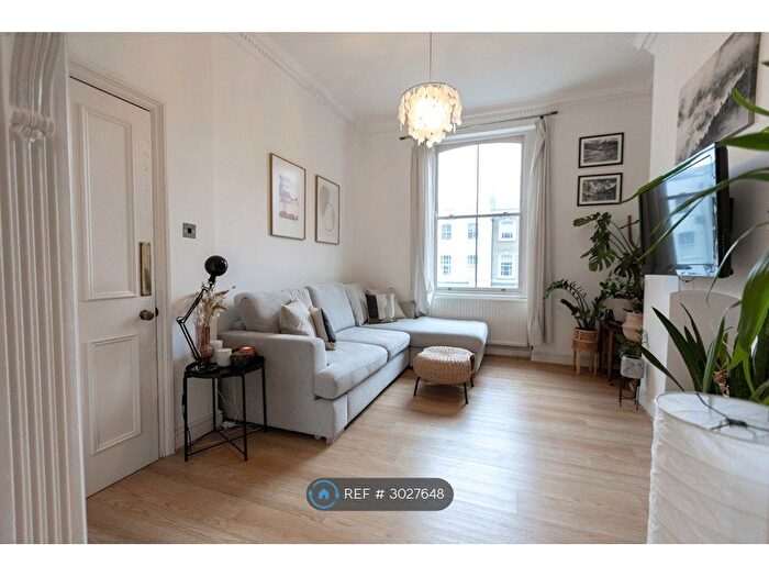 2 Bedroom Flat To Rent In Upper Richmond Road, London, SW15