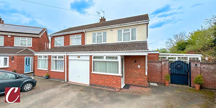 3 Bedroom Semi-Detached House For Sale In Pallett Drive, Nuneaton, CV11