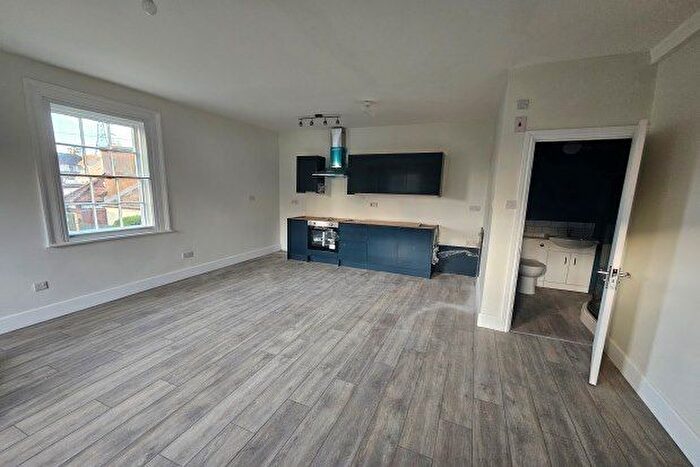 Studio To Rent In Ashford Road, Maidstone, ME14