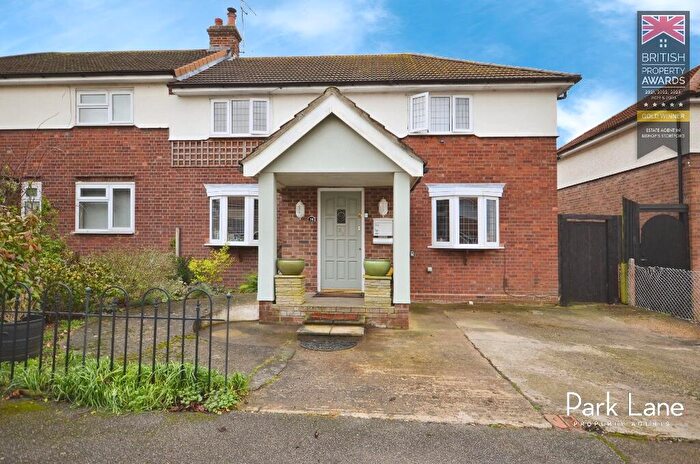 4 Bedroom Semi Detached House For Sale In Dimsdale Crescent, Bishop's Stortford, Hertfordshire, CM23