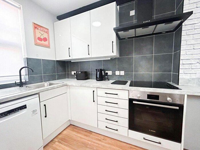 5 Bedroom Property To Rent In Etwall Street, DE22