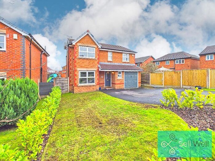 4 Bedroom Detached House For Sale In Bank House Close, Tyldesley, Manchester, M29