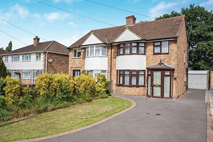 3 Bedroom Semi-Detached House For Sale In Cherwell Drive, Marston, OX3