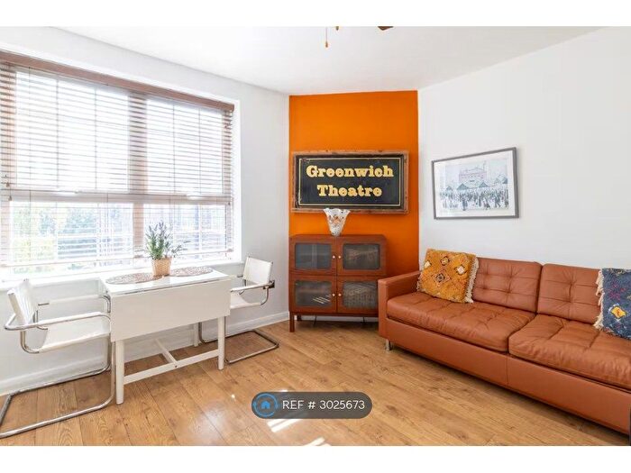 1 Bedroom Flat To Rent In Aylmer House, London, SE10