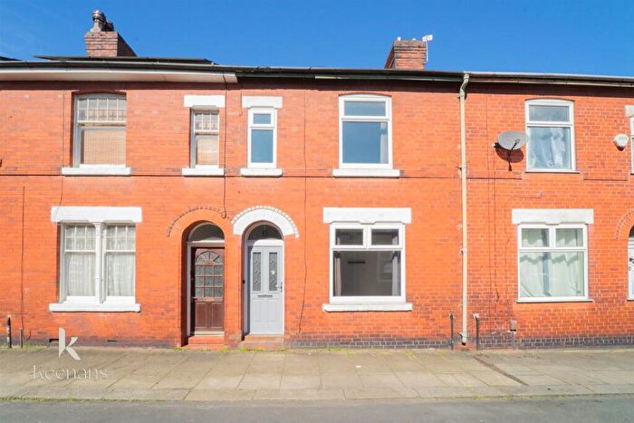 2 Bedroom Terraced House For Sale In Halstead Avenue, Salford, M6