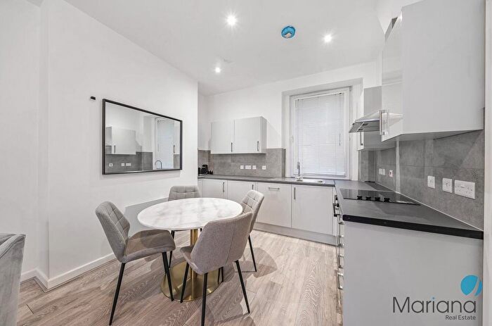 2 Bedroom Flat To Rent In Cheltenham House, A Clare Street, Bristol, BS1