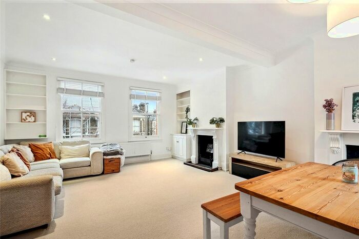 3 Bedroom Terraced House To Rent In Prairie Street, London, SW8