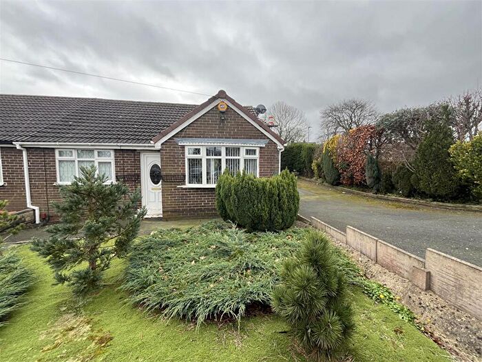 3 Bedroom Semi-Detached Bungalow For Sale In Leonard Street, Wyke, Bradford, BD12