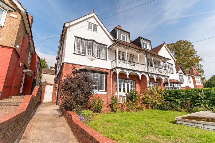 6 Bedroom Semi-detached House For Sale In Oakfield Road, Newport, NP20