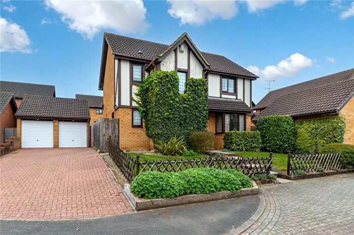 4 Bedroom Detached House For Sale In Perrymead, Luton, Bedfordshire, LU2