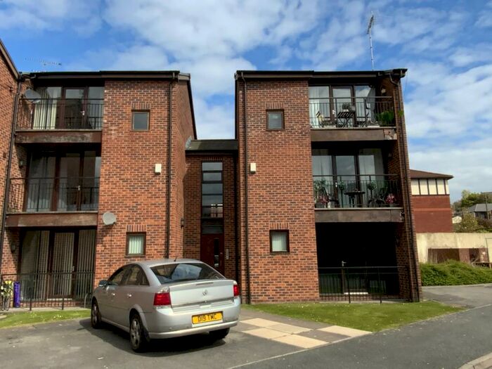 1 Bedroom Apartment To Rent In Deerbourne Close, Woolton, Liverpool, L25