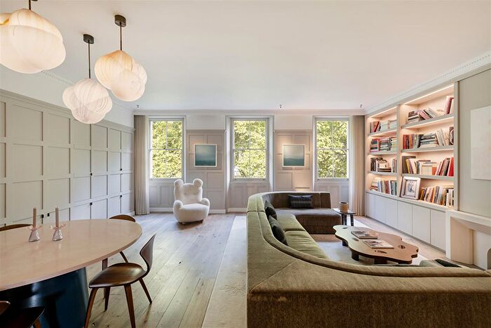 2 Bedroom Flat For Sale In Ennismore Gardens, Knightsbridge, SW7