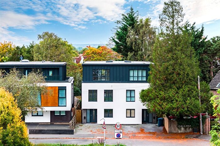 4 Bedroom Semi-Detached House For Sale In Sunderland Avenue, Oxford, OX2