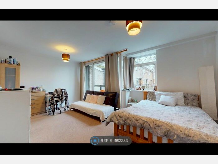 4 Bedroom Flat To Rent In Clapham Manor Street, London, SW4