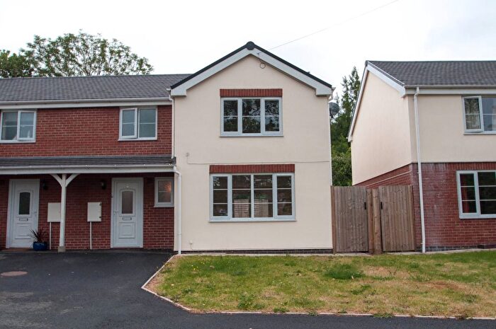 3 Bedroom Semi-Detached House To Rent In Hollywell Close, Whitchurch, Ross-On-Wye, HR9