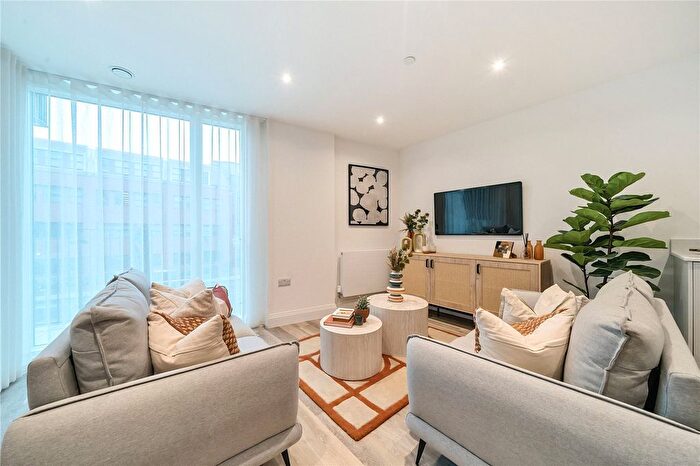 1 Bedroom Flat For Sale In Tweedy Road, Bromley, BR1