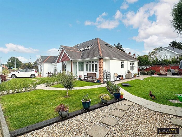 4 Bedroom Detached House For Sale In Manor Road, Radipole, Weymouth, Dorset, DT3