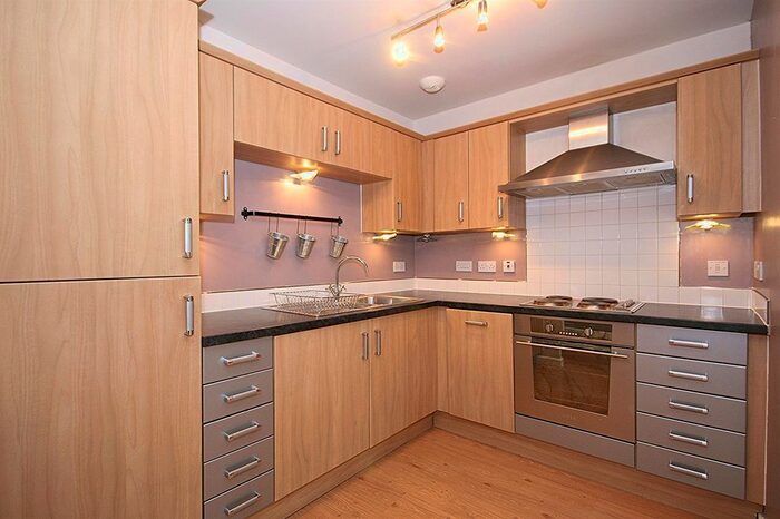 2 Bedroom Flat To Rent In Vernon Annex, Apperley Bridge, Bradford BD10