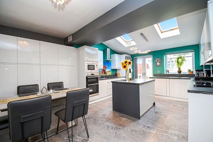 3 Bedroom Terraced House For Sale In Bakewell Road, Eccles, M30