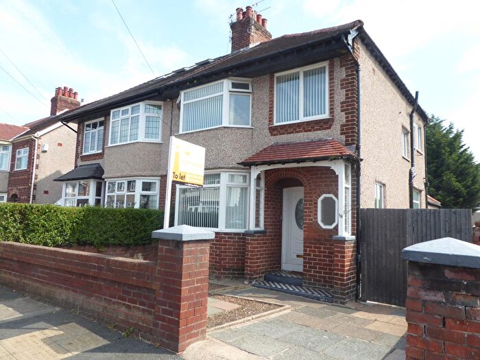3 Bedroom Semi-Detached House To Rent In Fieldway, Higher Bebington, CH63