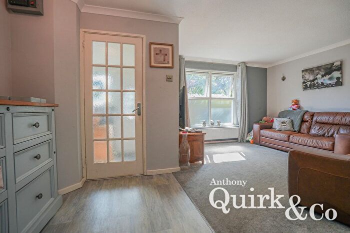 2 Bedroom Terraced House For Sale In Parkside, Basildon, SS13