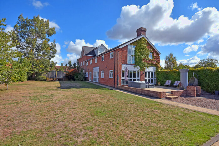 5 Bedroom Barn Conversion For Sale In Main Road, Henley, Ipswich, IP6