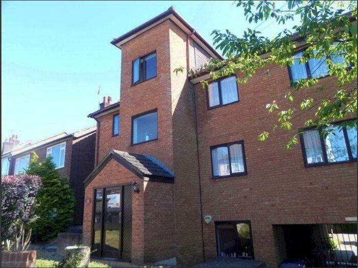 2 Bedroom Flat To Rent In King Edward Road, Barnet, EN5