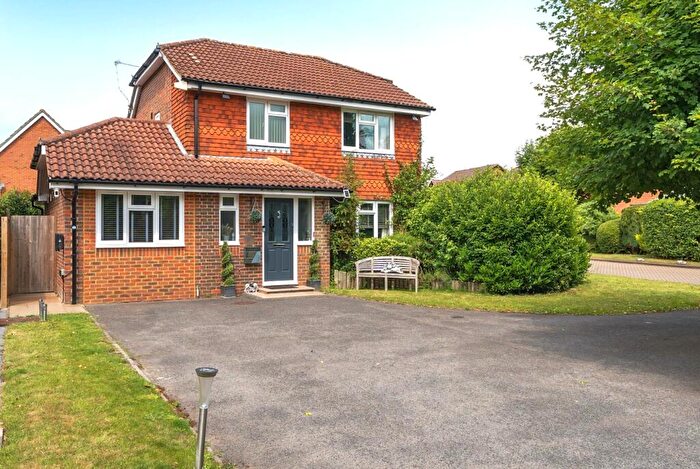 4 Bedroom Detached House For Sale In Sanger Drive, Send, Woking, GU23