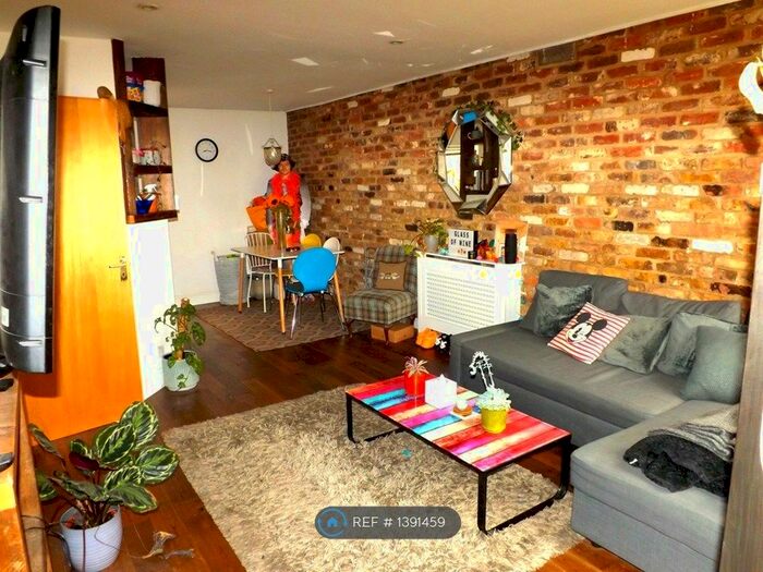 2 Bedroom Flat To Rent In Fullwood's Mews, London, N1