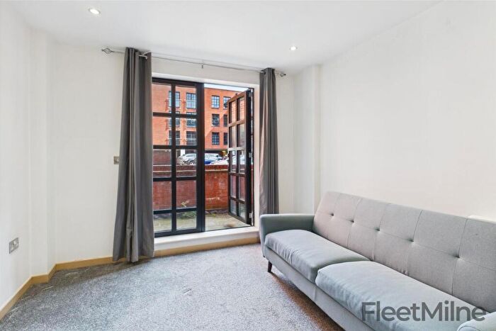 1 Bedroom Apartment To Rent In St Pauls Square, Birmingham, B3