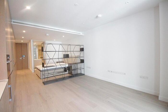 Studio To Rent In Park Drive, Canary Wharf, E14