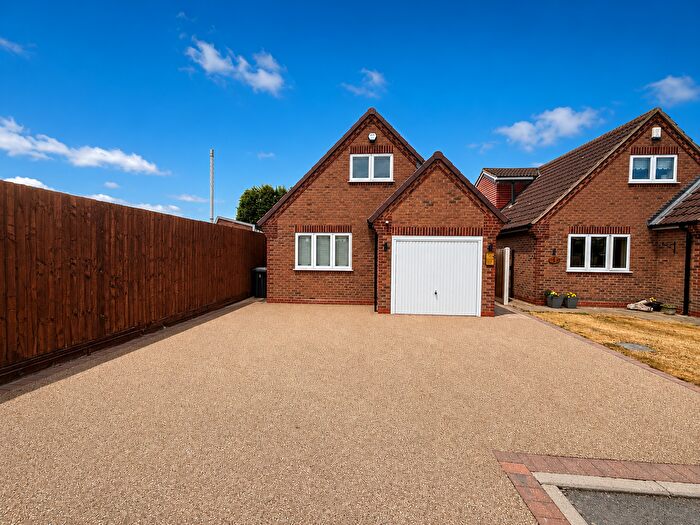 3 Bedroom Detached Bungalow To Rent In Reeders Croft, Nottingham, NG9