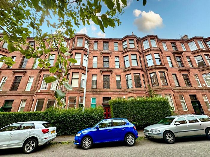 3 Bedroom Flat To Rent In Caird Drive, Partick, Glasgow, G11