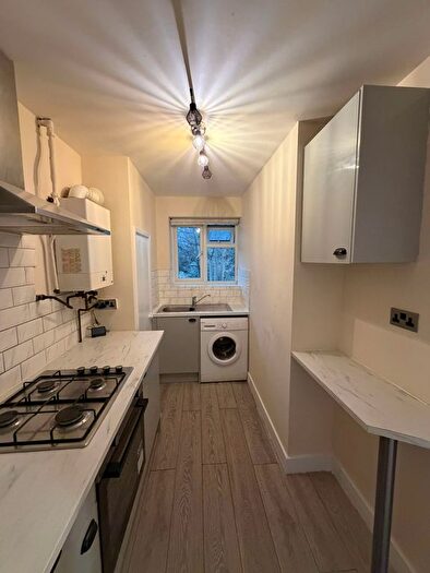 1 Bedroom Flat To Rent In Byron Road, Harrow, HA1