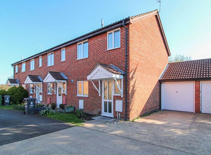 3 Bedroom End Terrace House To Rent In Speedwell Close, Cambridge, CB1