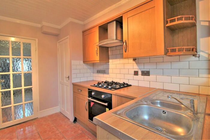 3 Bedroom Terraced House To Rent In Bennetts End Road, Hemel Hempstead, Hertfordshire, HP3