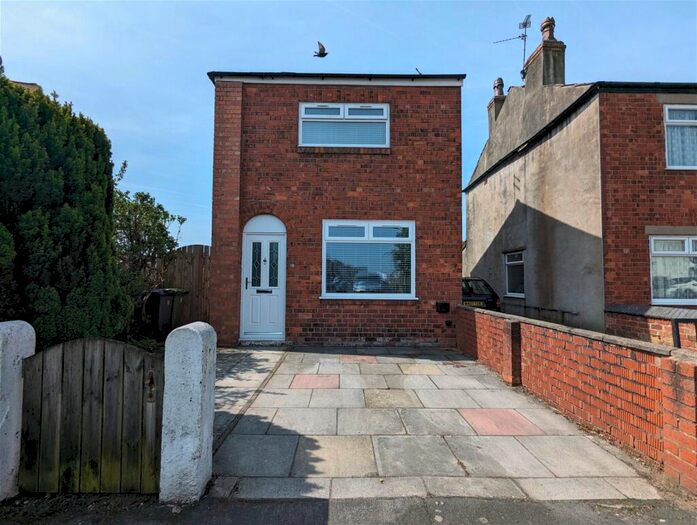 2 Bedroom Detached House To Rent In Banastre Road, Southport, Merseyside, PR8