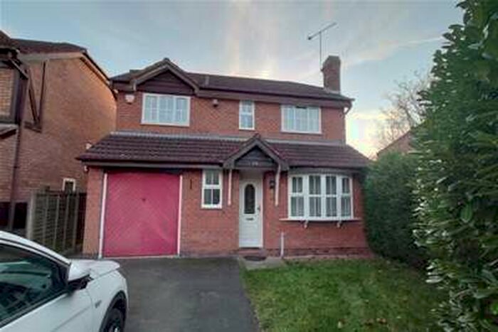 4 Bedroom Detached House To Rent In Chadstone Close, Monkspath, Solihull B90